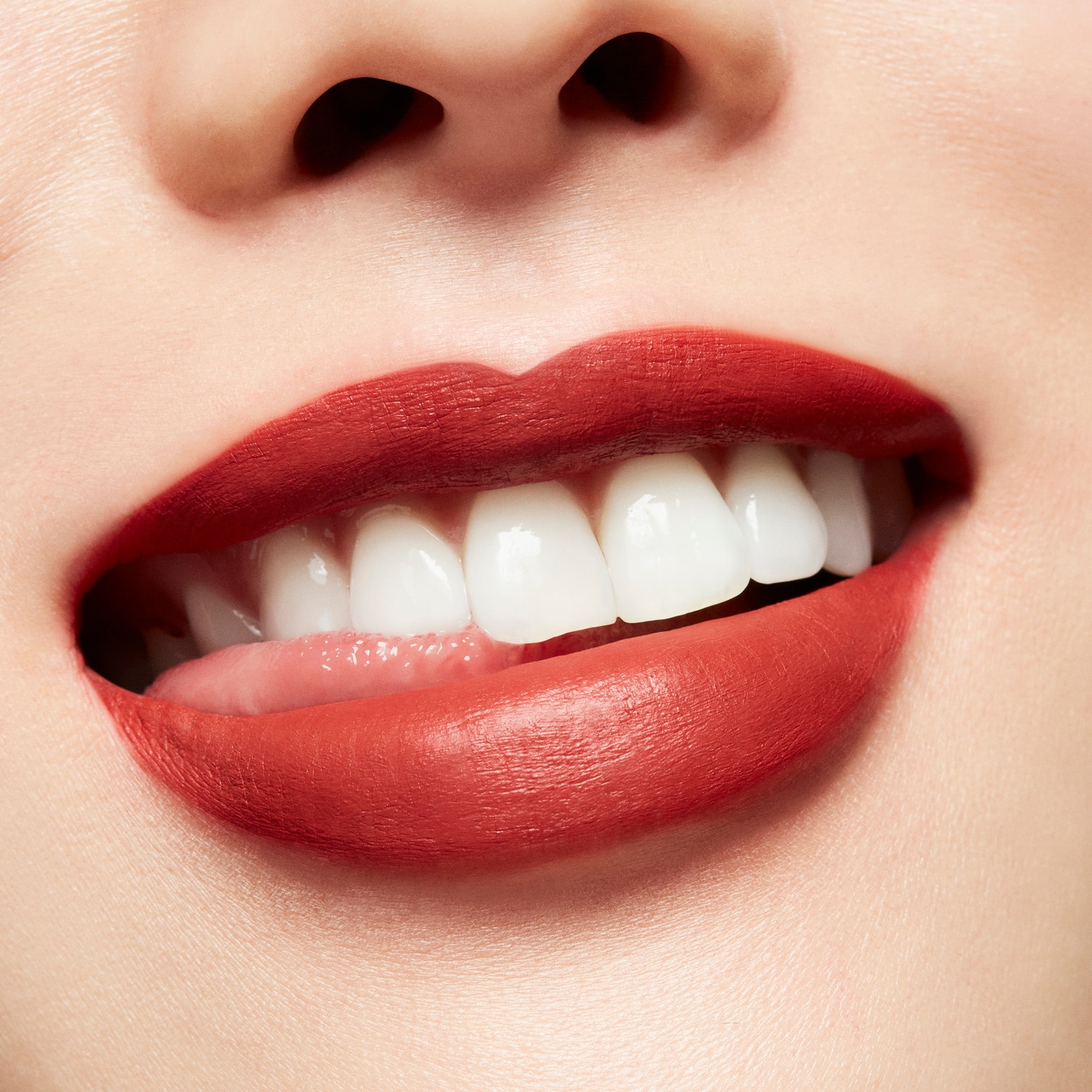 RETRO MATTE LIQUID LIPCOLOUR (LABIAL MATE LÍQUIDO)